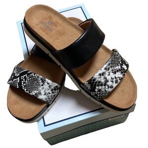 Nib SUSINA Sandal in Black/White Snake size 7.5 retail $50